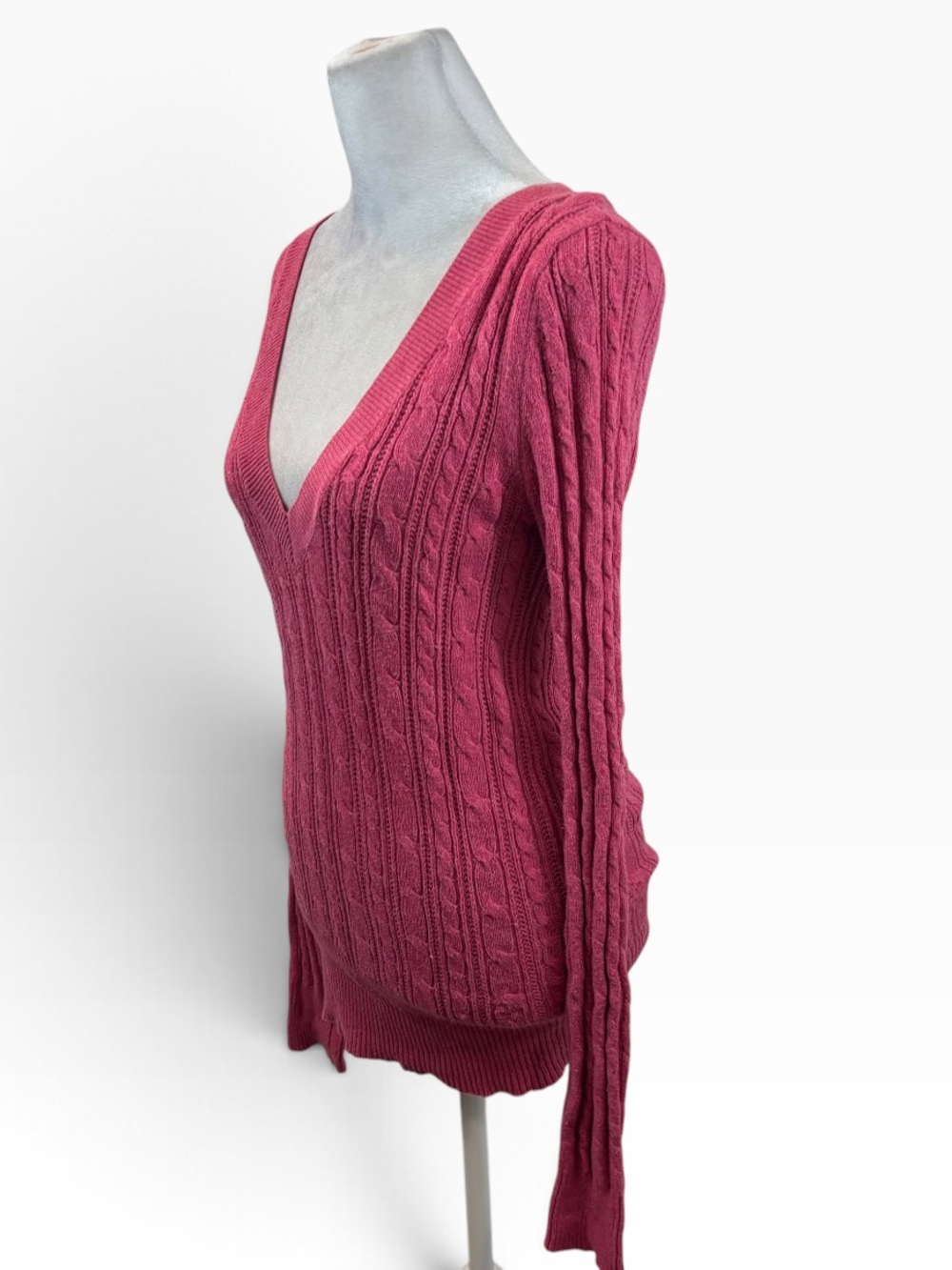 Vintage Y2K American Eagle Pink Cable Knit V Neck Sweater Size Medium